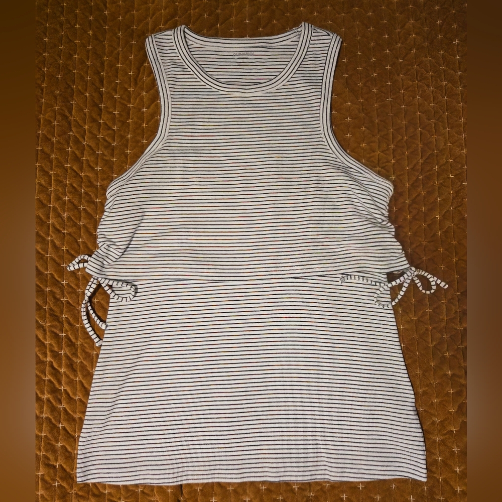 Old Navy Maternity XL Nursing Tank White/Black Stripe